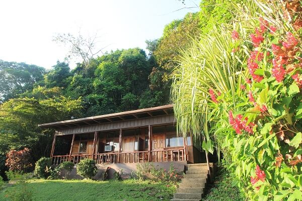 hôtels péninsule de Osa et Corcovado, Drake Bay Wilderness lodge bungalow.