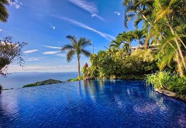 hotels du parc national de Carara, Piscine de l’hôtel Villa Caletas, séjour sur mesure au Costa Rica