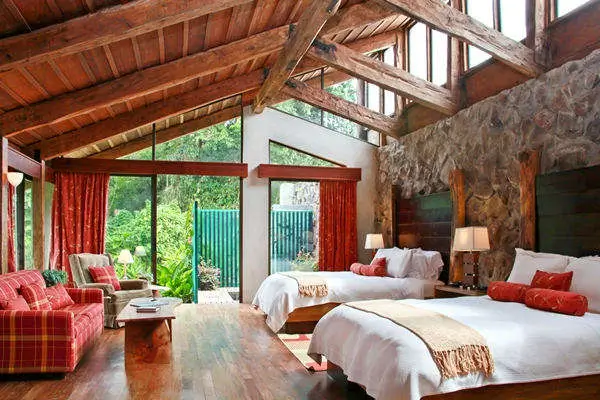 Poas Volcano Lodge, parc national du volcan poas au Costa Rica, chambre. Voyage sur mesure au costa rica avec une agence de voyage locale francophone