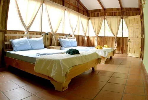 Chambre au Turtle Beach lodge a Tortuguero, Costa Rica. Voyage au Costa Rica