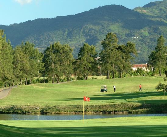 Golf au Costa Rica, golf de l'hotel Four Seasons, golf Valle del Sol, golf Iguana, Golf de Pinilla.