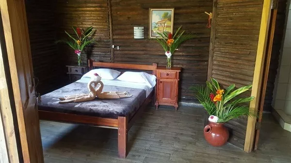 Chambre au Rincon de la Vieja Lodge, parc national du Rincon de la Vieja. Voyage sur mesure au Costa Rica avec une agence de voyage locale francophone