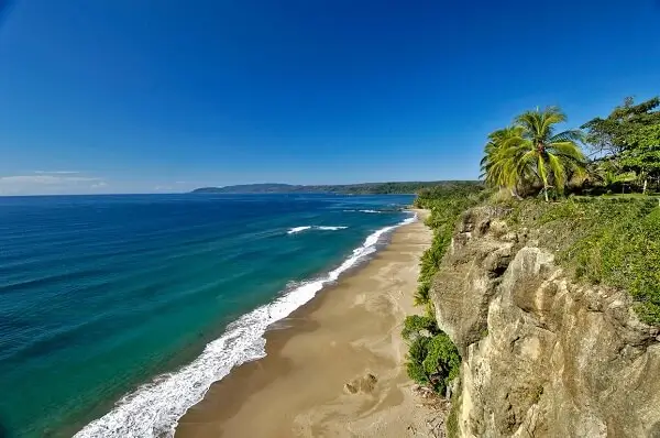 La plage de l'hotel Tango mar. Costa Rica. Sejour decouverte au Costa Rica