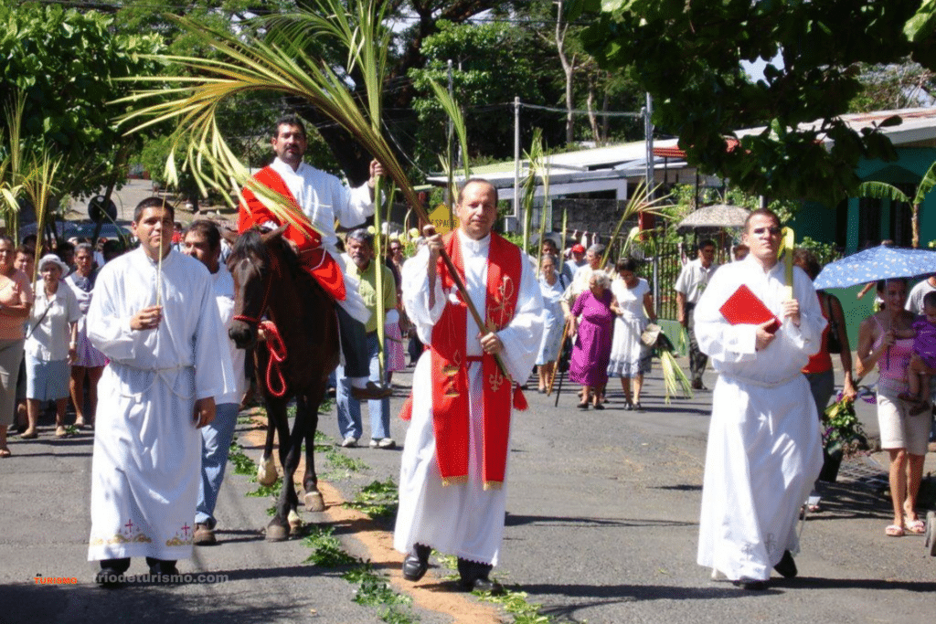 Procession lors de la semaine Sainte au Costa Rica
