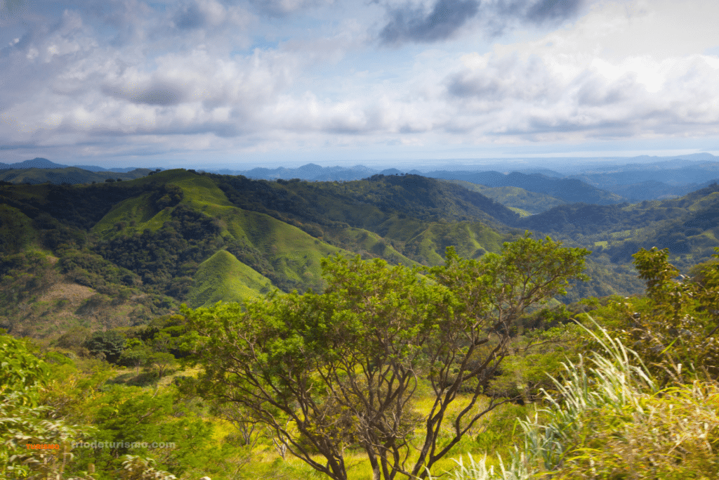 Découvrir le Costa Rica et ses régions, la cordillère de Tilaran