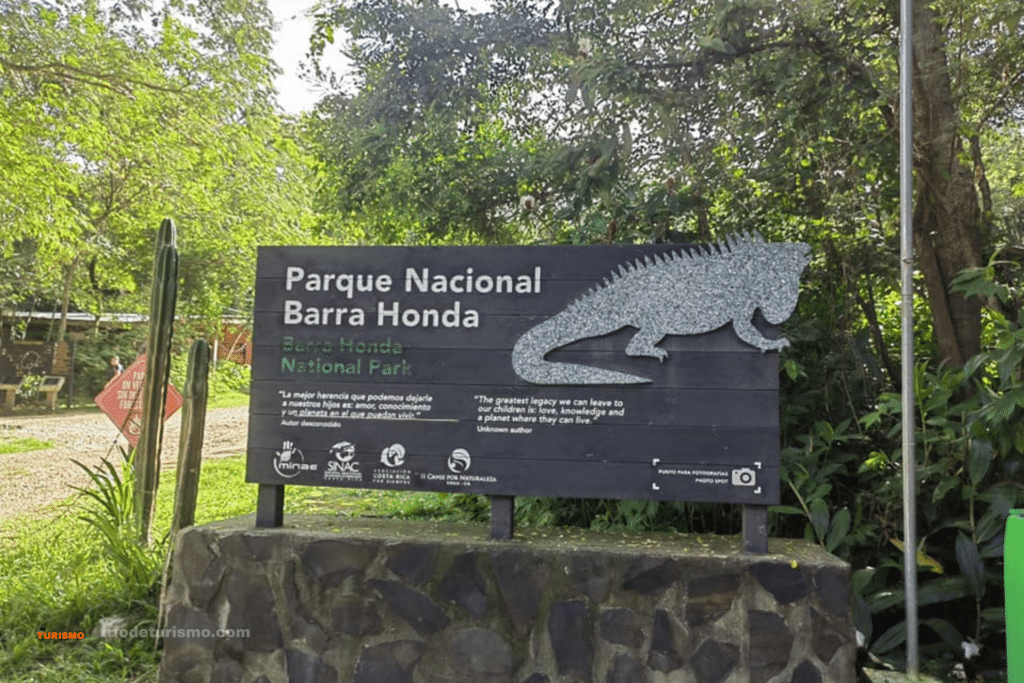le parc national Barra Honda, entrée du parc