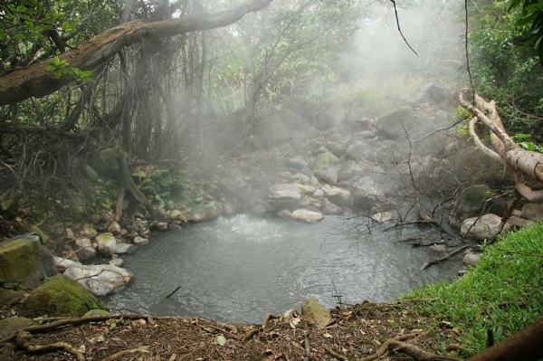 Le parc national du Rincon de la Vieja et ses sources chaudes naturelles. Les activités dans la région des volcans