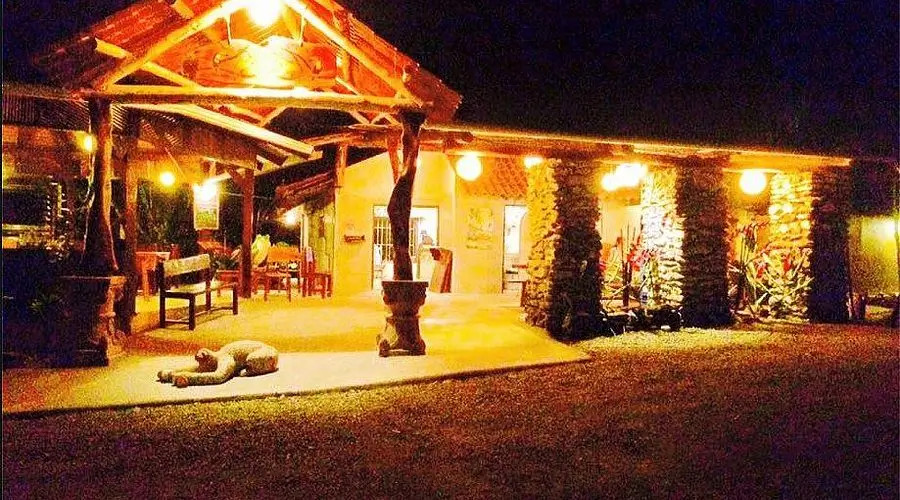 Atlantida lodge