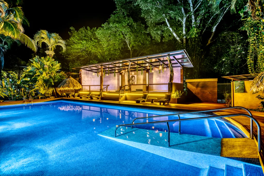 Piscine de l'Atlantida lodge