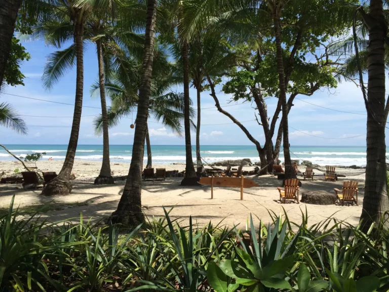 hotel Tropico Latino, playa Santa Teresa