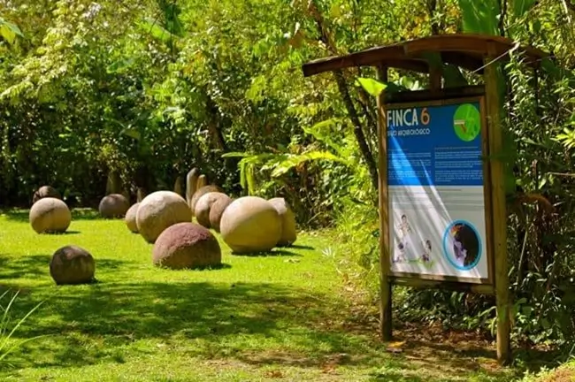 Voyage avec une agence locale francophone